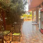 Paradise Hotel Lozenets