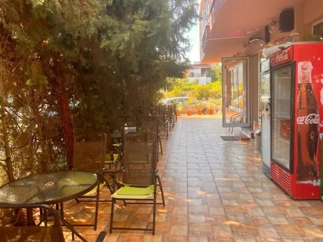 Paradise Hotel Lozenets